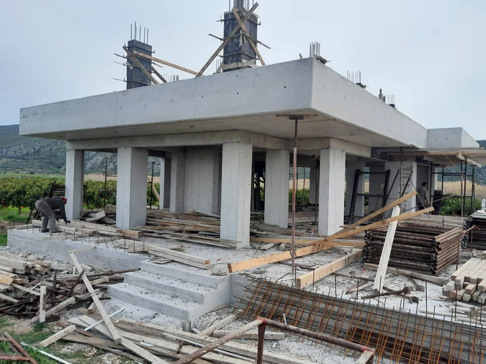 Σκυροδέτηση κατοικίας στα Ίρια